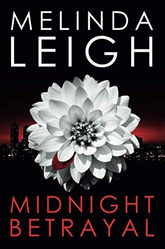 Midnight betrayal :   Midnight 